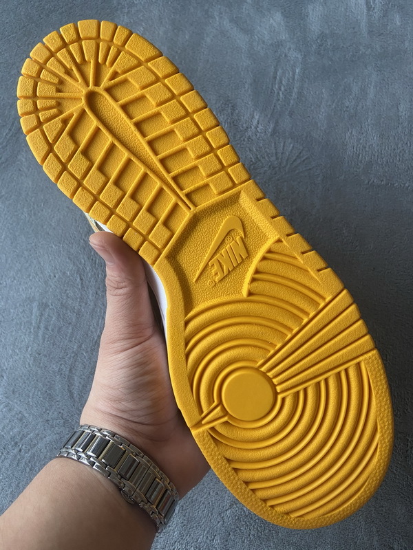 Get Nike Dunk Low SE Dusty Olive DH5360-300 