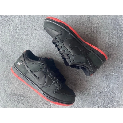 Get Nike Dunk Low SB TRD QS Black Pigeon 883232-008 01