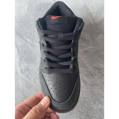 Get Nike Dunk Low SB TRD QS Black Pigeon 883232-008 02