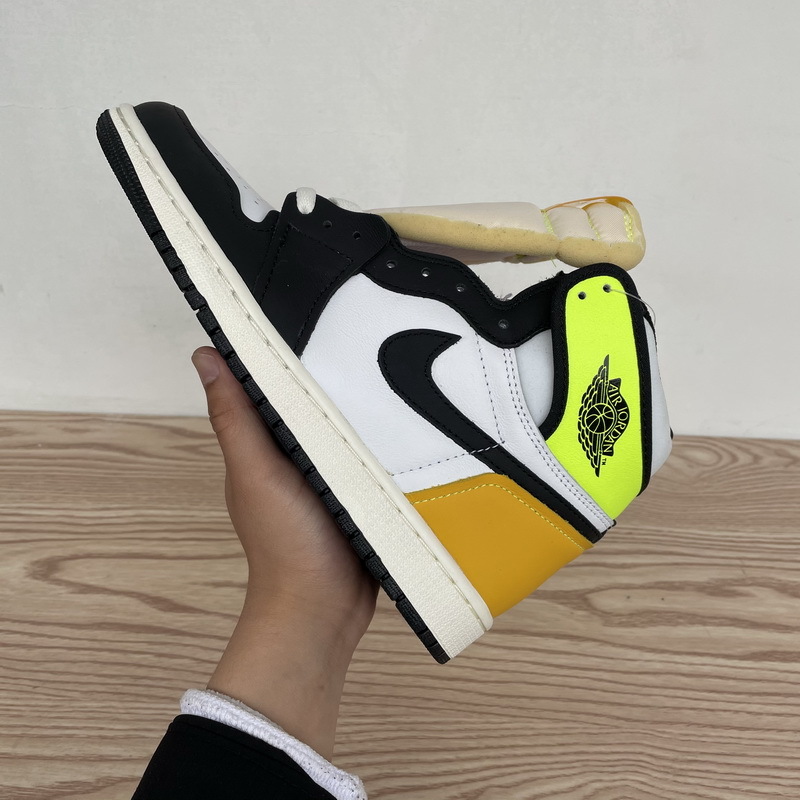 LJR Air Jordan 1 Retro High OG "Volt Gold" 555088-118