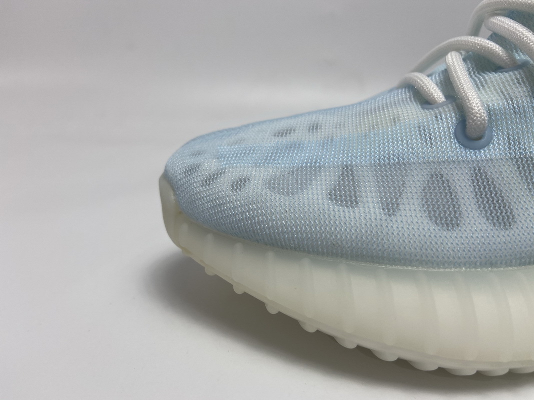 Get adidas Yeezy Boost 350 V2 Mono Ice GW2869 (KID)