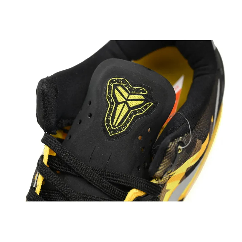 Get NIKE Kobe 8 System 555286-077