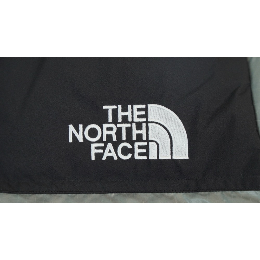 High Quality The North Face Splicing White And Grey (Free Shipping) 1