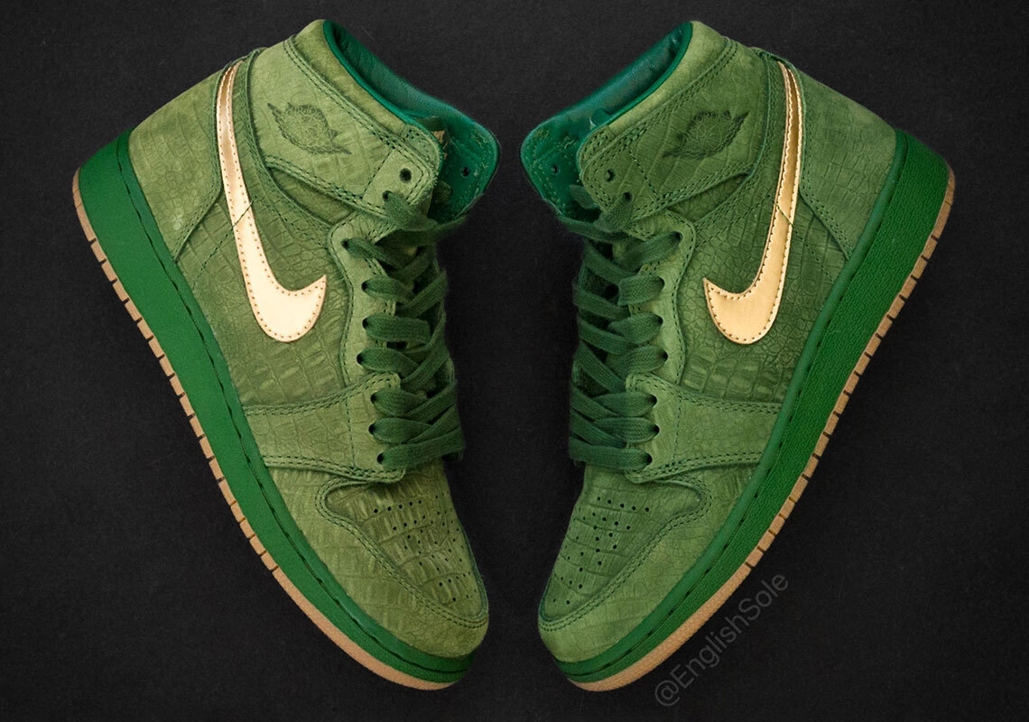 See Jasmine Monica Sneakers Jordan's Air Jordan 1 Pinnacle PE in detail