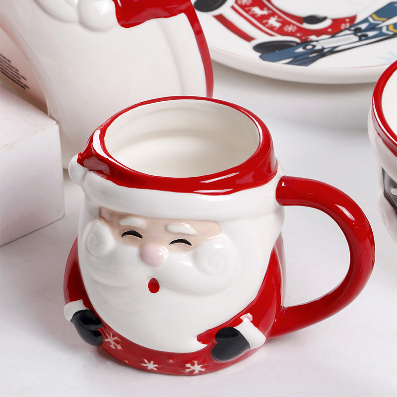 500ml Santa Claus Embossed Ceramic Mug – Christmas Red Coffee Cup Wholesale