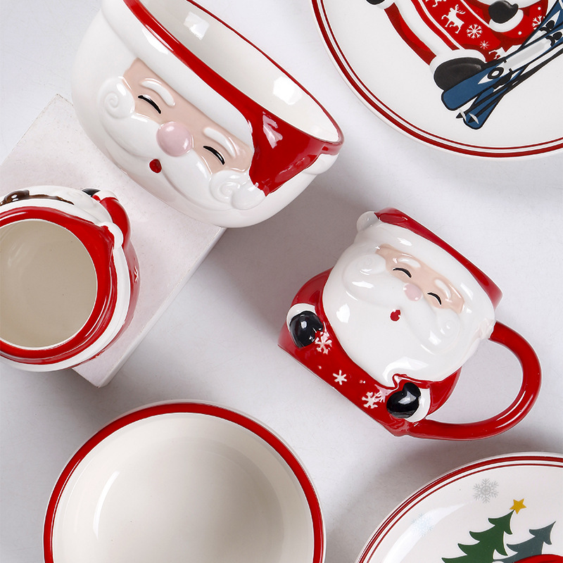500ml Santa Claus Embossed Ceramic Mug – Christmas Red Coffee Cup Wholesale
