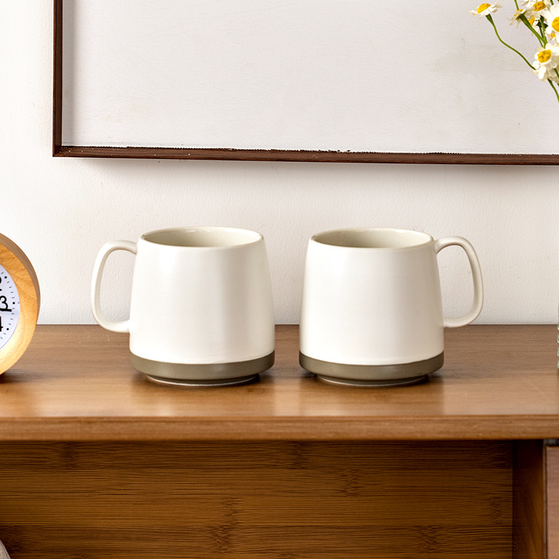 Vintage Ceramic Coffee Mug with Handle – Large Capacity White Breakfast Cup for Milk, Oatmeal & Tea