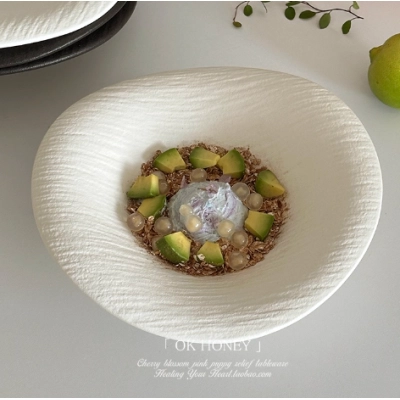 High-end matte rock pattern special-shaped plate Western restaurant pasta salad dessert bowl cold dish plate ritual sense creative plate 02