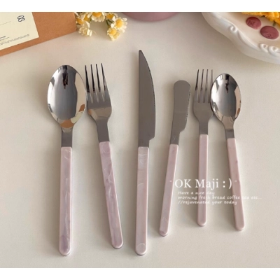 High-value stainless steel knife and fork set Western food ins cutlery fork spoon steak special three-piece knife, fork and spoon 02