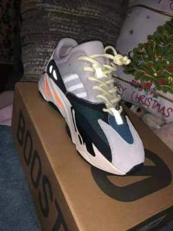 PKGoden  Yeez 700 Wave Runner Solid Grey, B75571 review Mesa
