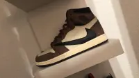 GET  Jordan 1 Retro High Travis Scott, CD4487-100 review 0