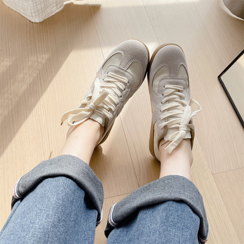 2026 Minimalist Luxury Women's Sneakers – Genuine Leather Flat Casual Shoes, Small-Batch Designer Footwear