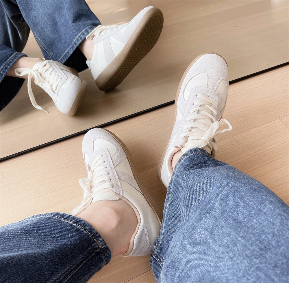 2026 Minimalist Luxury Women's Sneakers – Genuine Leather Flat Casual Shoes, Small-Batch Designer Footwear