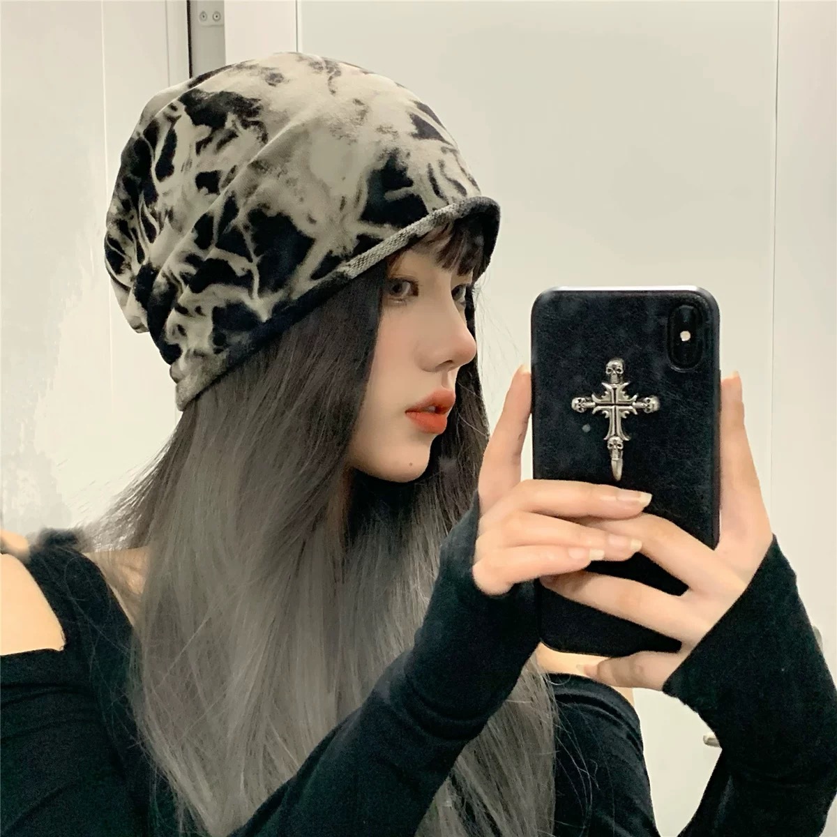 2025 Women's Japanese-Style Slouchy Beanie – Lightweight Dark Tie-Dye Knit Hat, Cool Minimalist Spring Summer