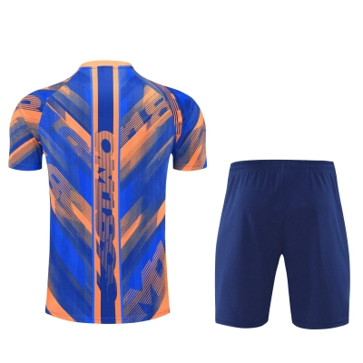 Kit de Treino do Marseille Azul com Grafismos Laranja e Azul-Marinho 2025 02