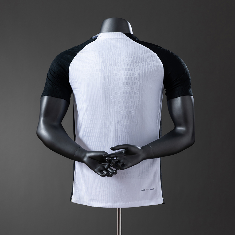 Camisa Versão Jogador Home Branca e Preta do Corinthians 2025/26