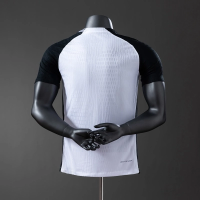 Camisa Versão Jogador Home Branca e Preta do Corinthians 2025/26 02