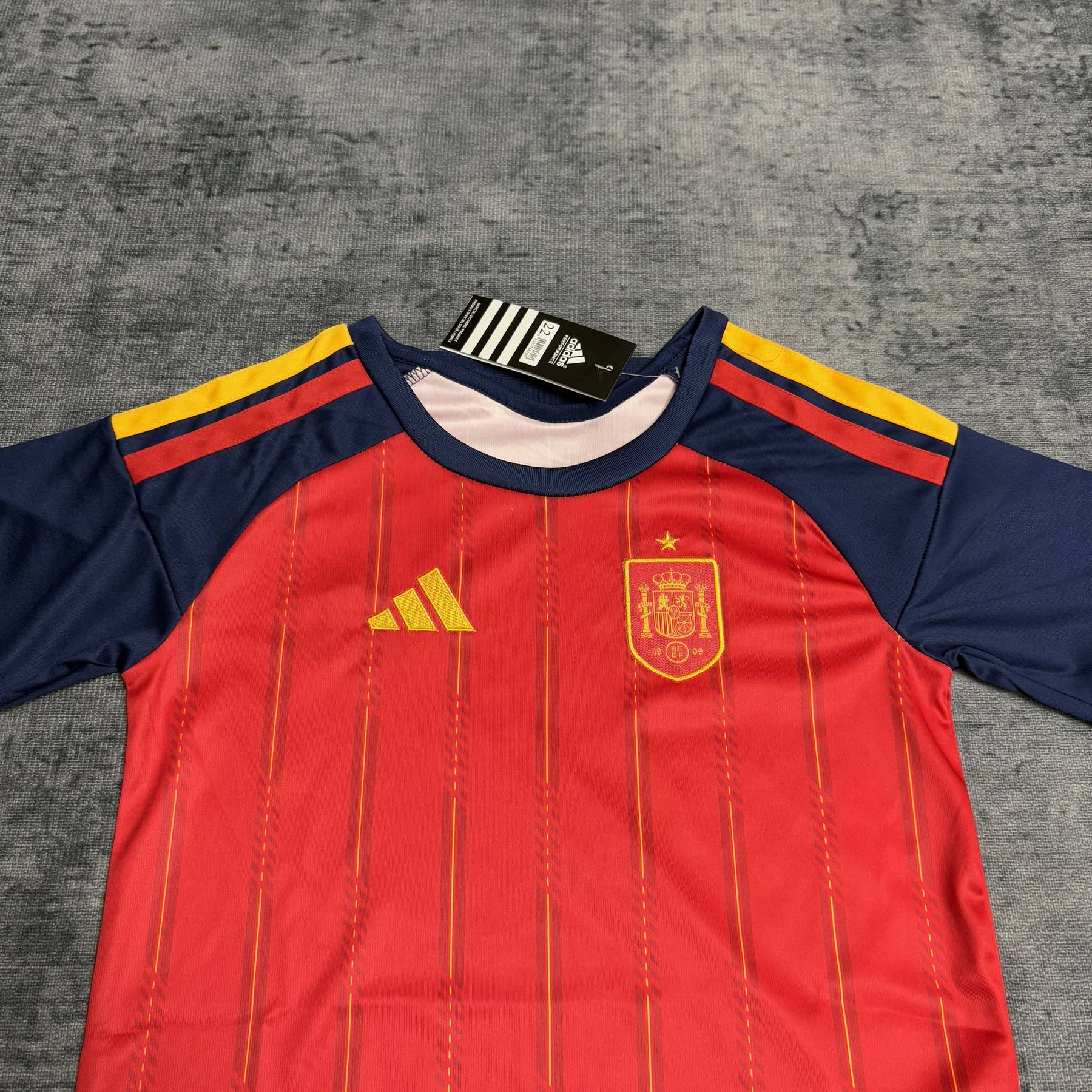 Kit Infantil Home da Espanha 2026