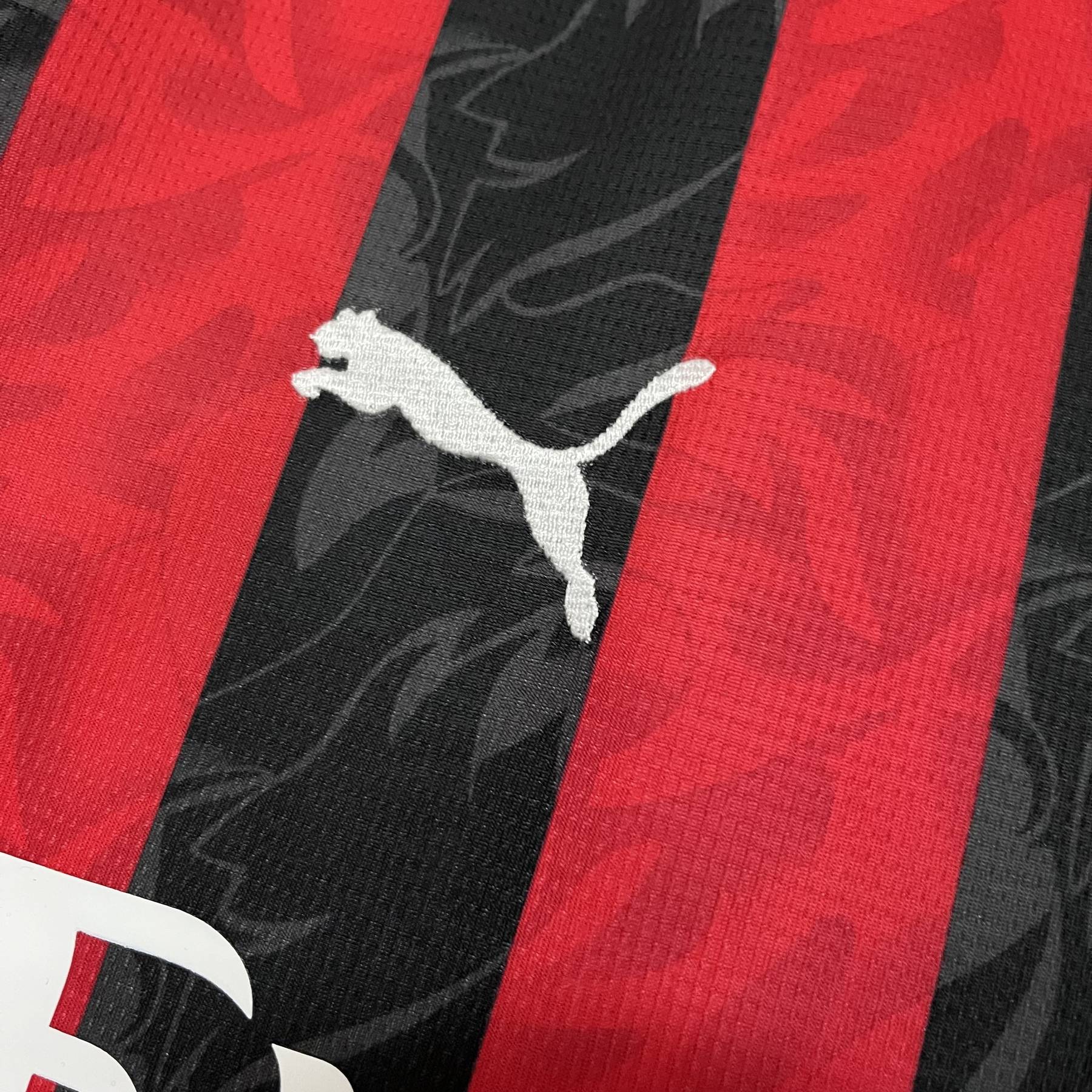 Camisa Torcedor Home do AC Milan 2025