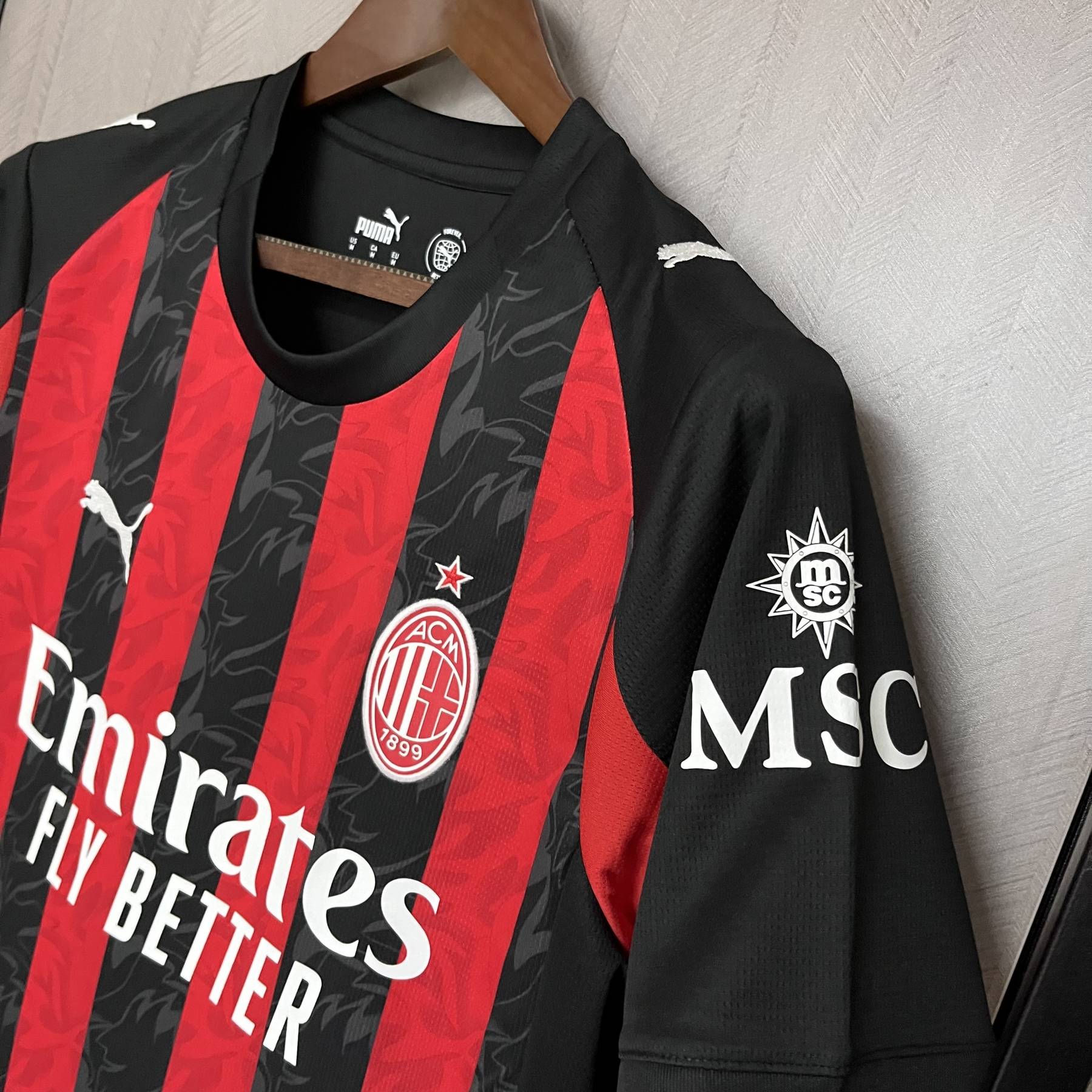 Camisa Torcedor Home do AC Milan 2025