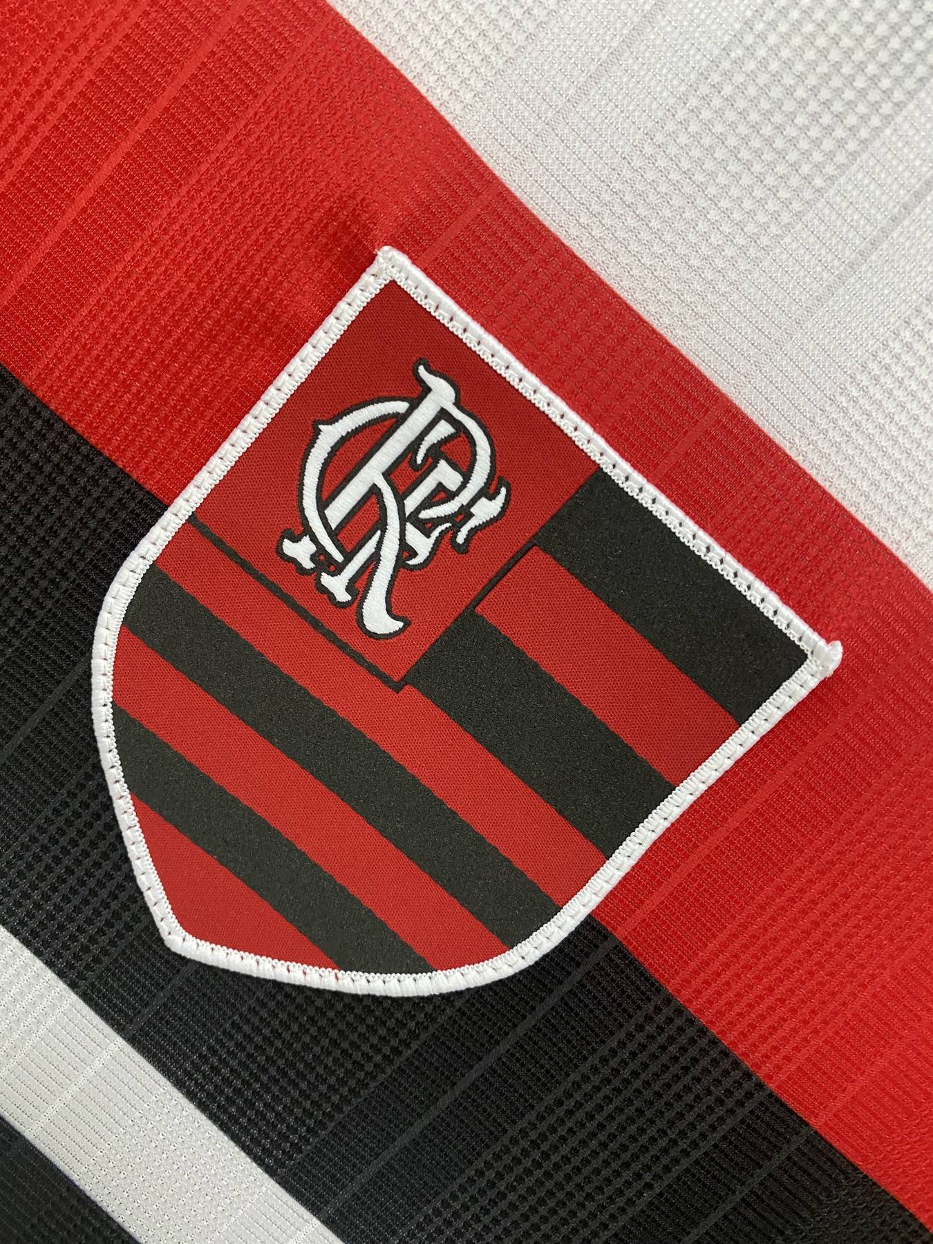 Camisa Torcedor Edição Comemorativa Preta e Vermelha do Flamengo 2025