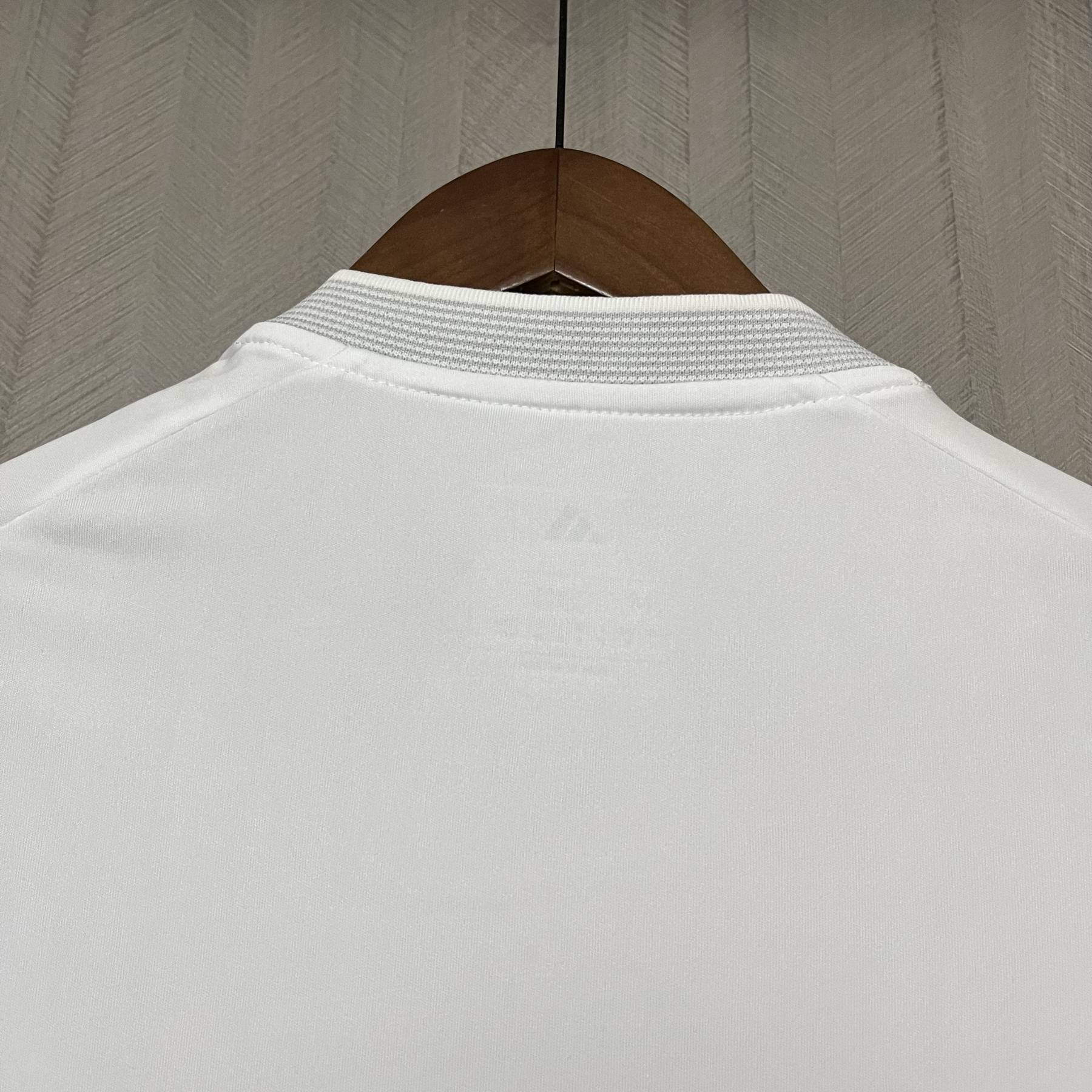 Camisa Torcedor Home Branca do Real Madrid 2025