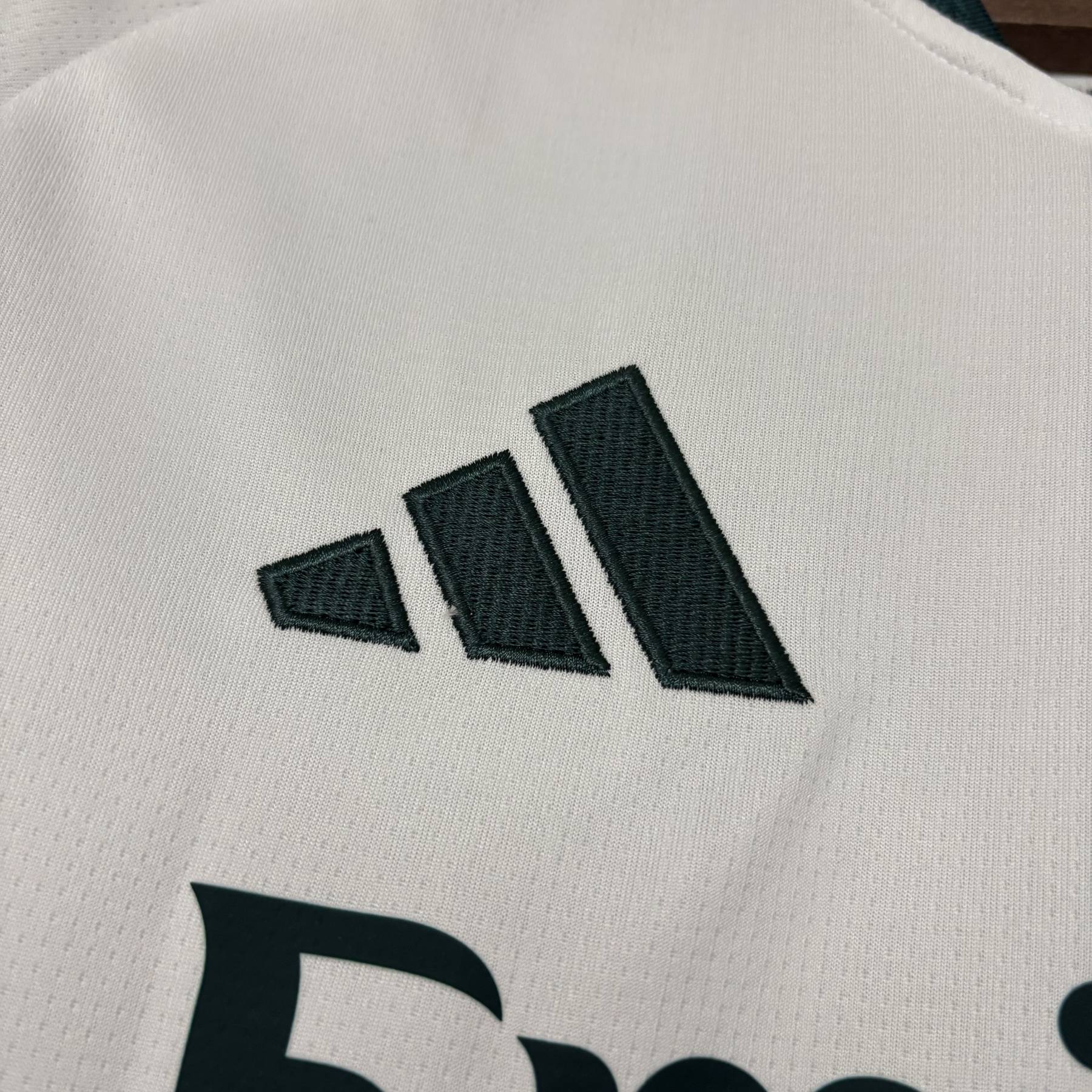 Camisa Torcedor Home Branca do Real Madrid 2025