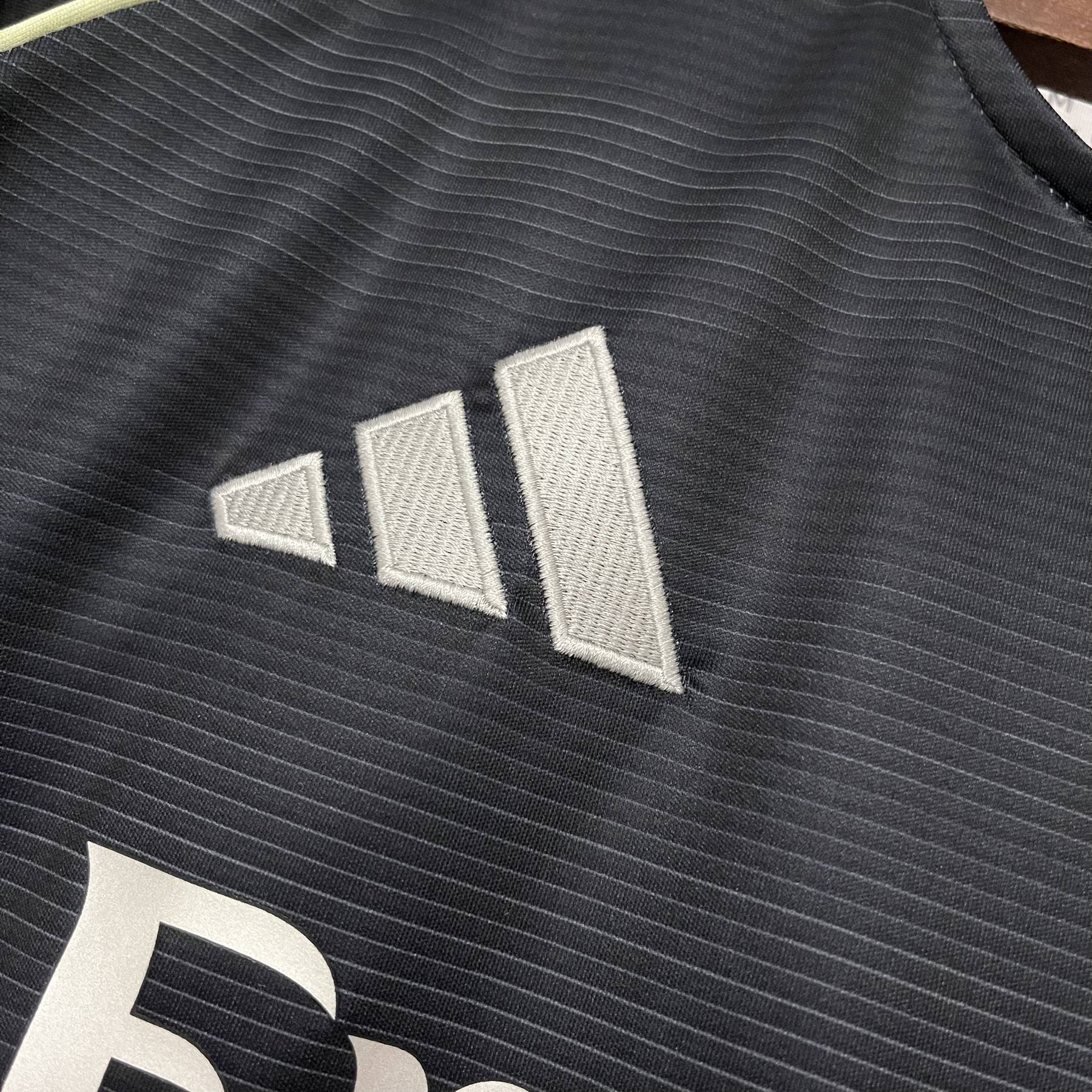 Camisa Torcedor Away Azul-Marinho do Real Madrid 2025