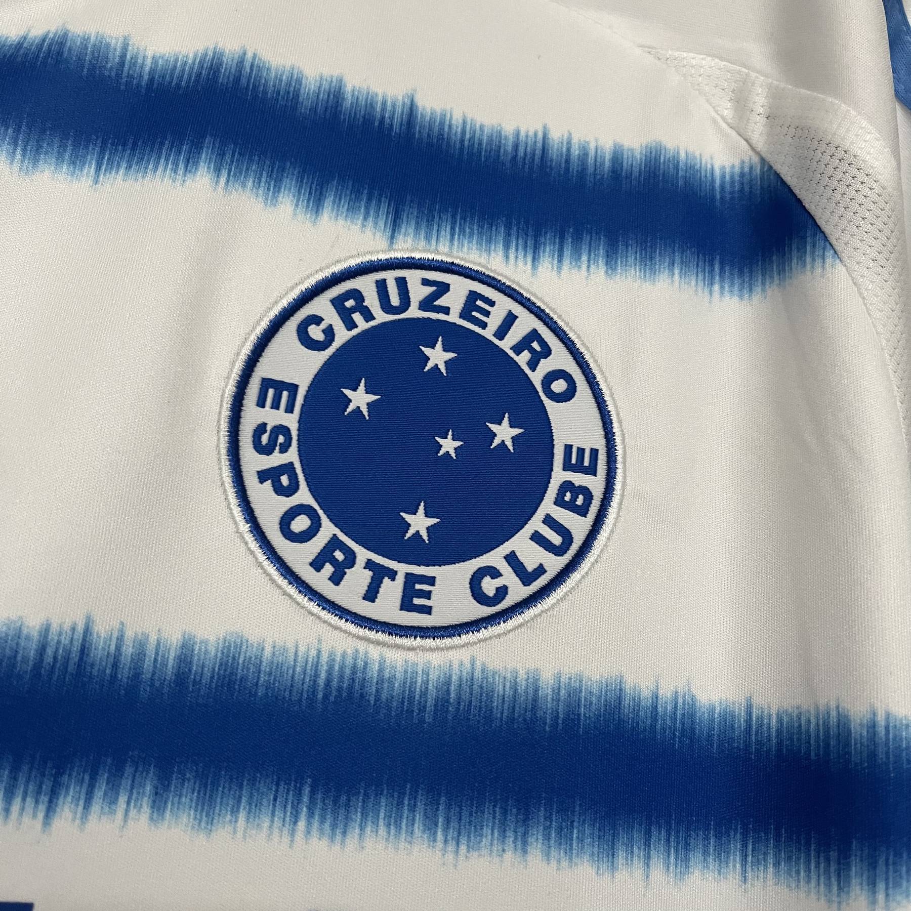Camisa Torcedor Away Branca com Listras Azuis do Cruzeiro 2025/26
