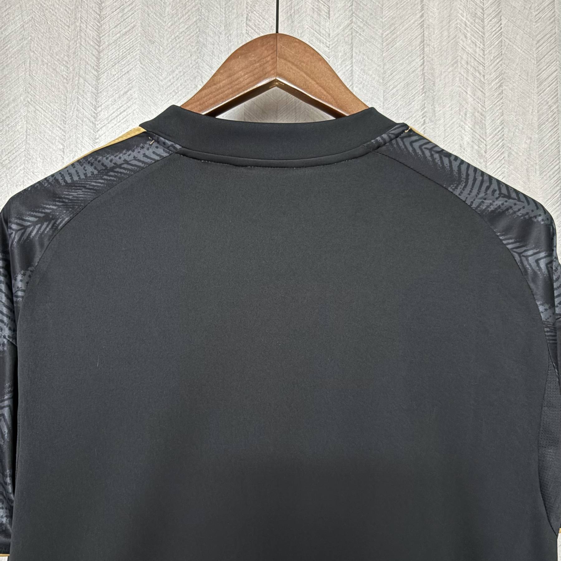 Camisa Torcedor Third Preta e Dourada do Atlético Mineiro 2025/26