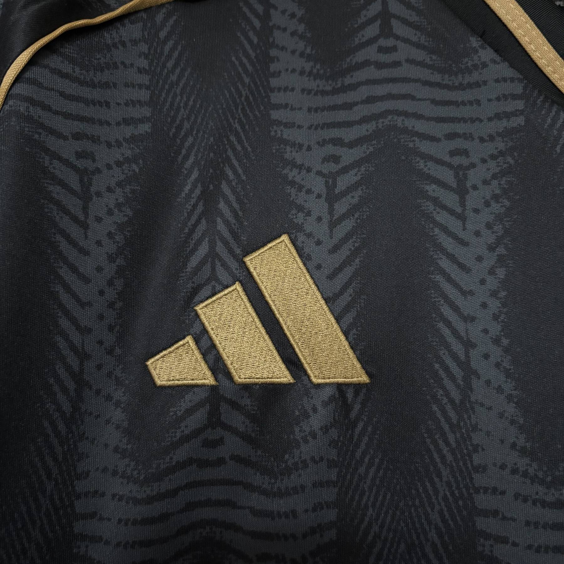 Camisa Torcedor Third Preta e Dourada do Atlético Mineiro 2025/26