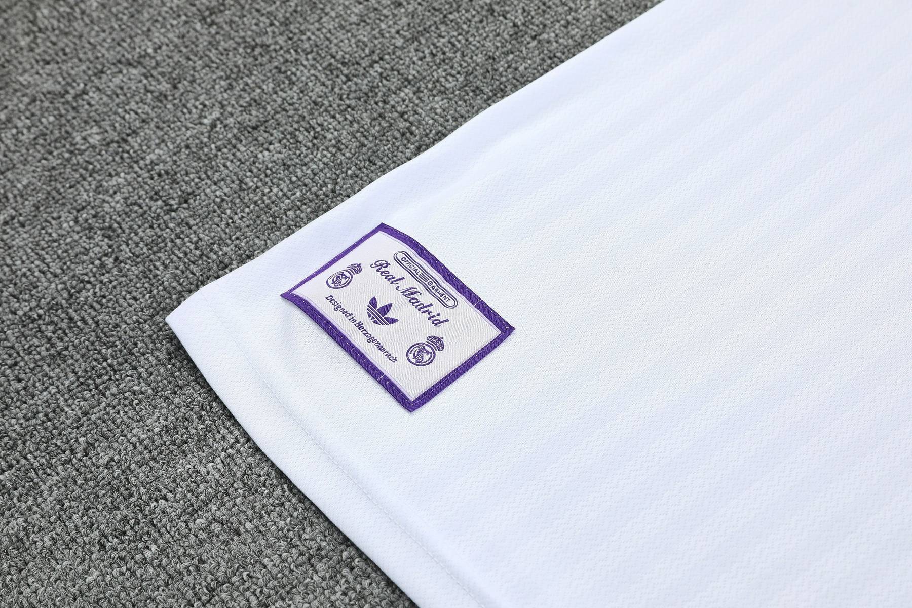 Kit de Treino Real Madrid Masculino 25/26 Torcedor Branco e Roxo