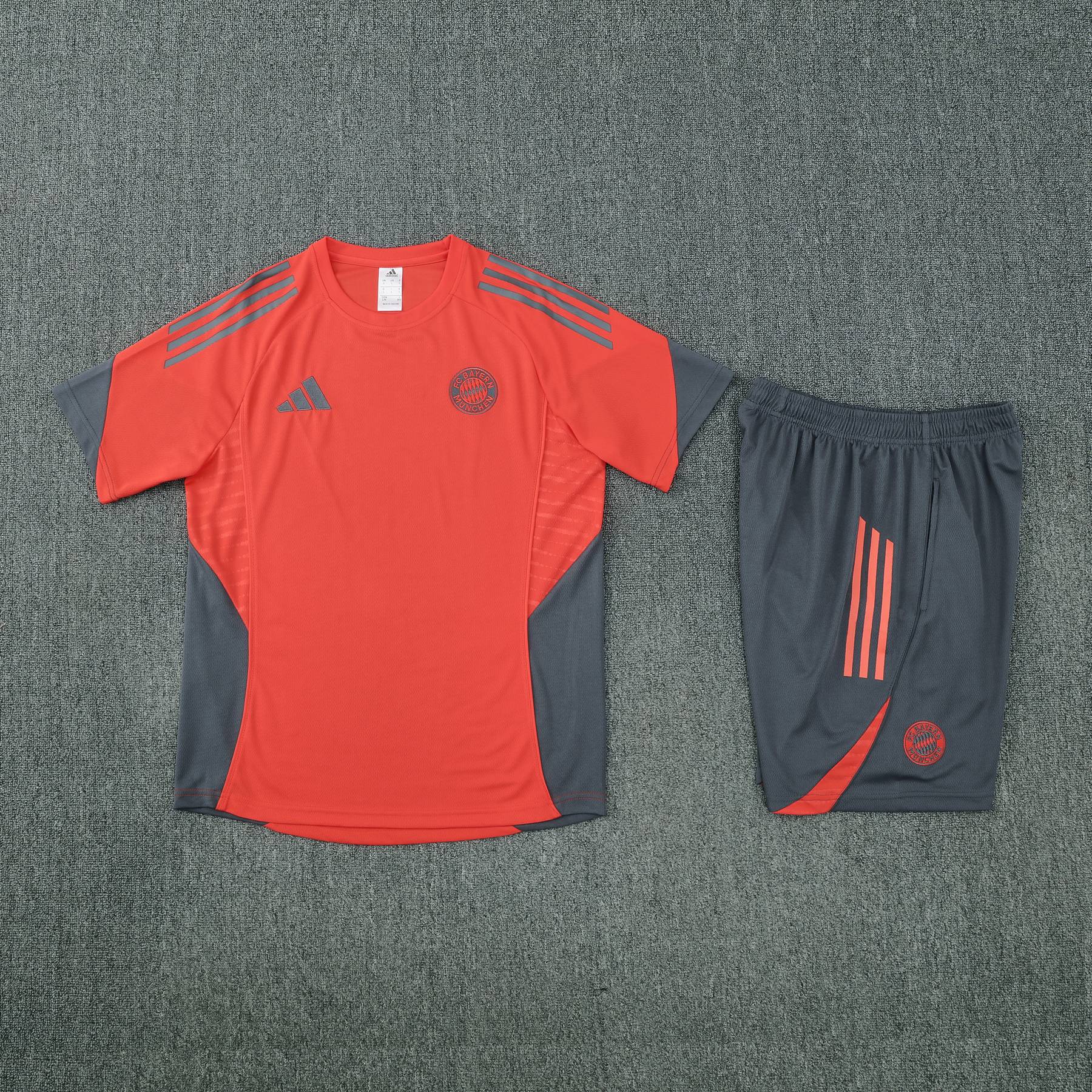 Kit de Treino do Bayern de Munique 2024-2025 Vermelho