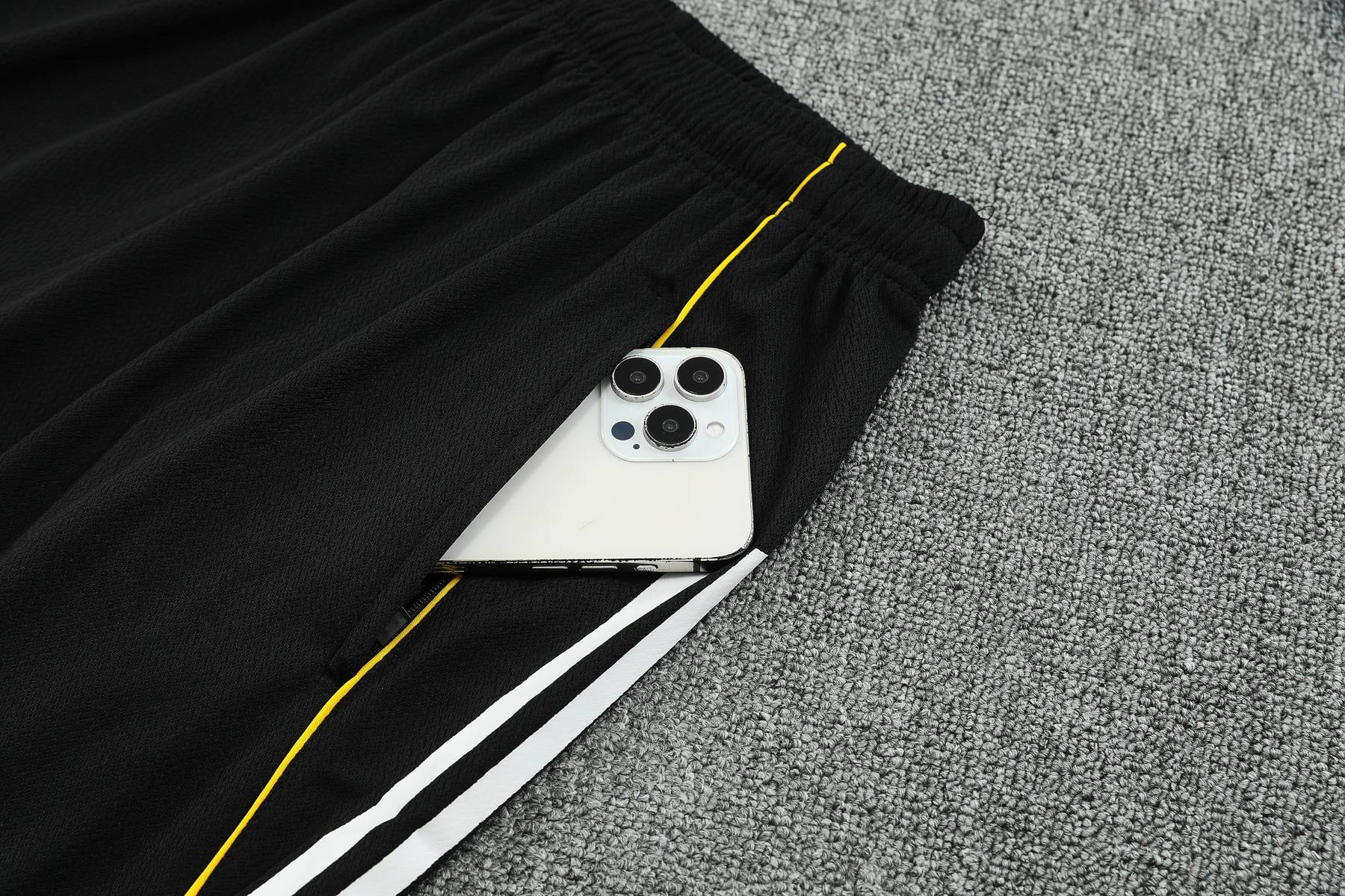 Kit de Treino Home do Real Madrid 2025-2026 Branco