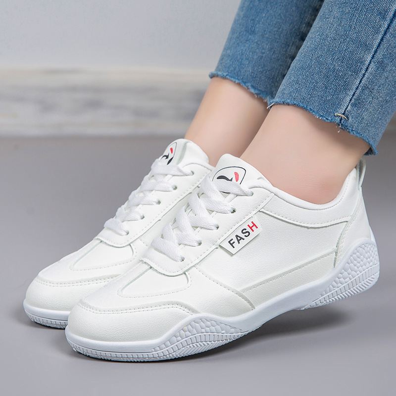 Women Leather Lace Up Soft Sole Casual Sneakers