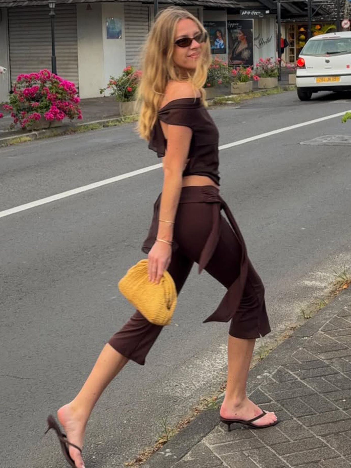 Women Waist Tie Flare Cropped Capri Pants