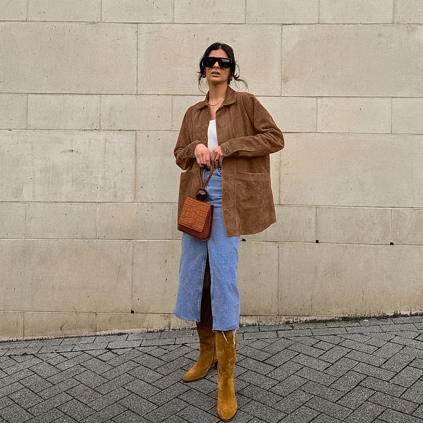 Women's Suede Button Down Shirt Jacket, Oversized Casual Shacket with Pockets, Long Sleeve Collared Outerwear for Fall