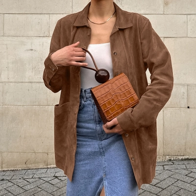 Women's Suede Button Down Shirt Jacket, Oversized Casual Shacket with Pockets, Long Sleeve Collared Outerwear for Fall 01