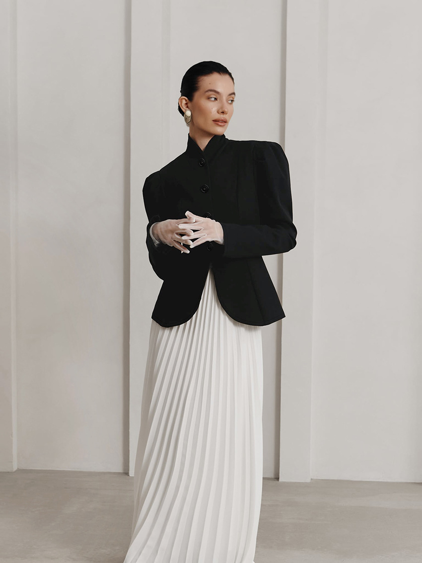 Women's Tailored High Neck Blazer, Structured Puffed Shoulder Jacket with Cinched Waist, Elegant Long Sleeve Outerwear for Office &amp; Evening