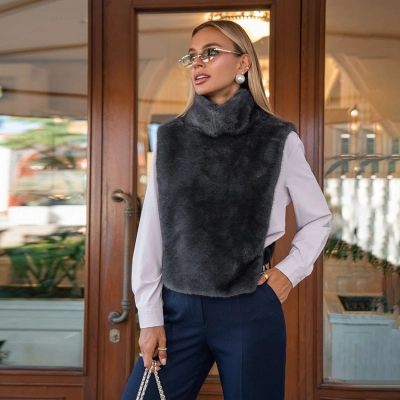 Women's Faux Fur Turtleneck Sleeveless Vest, High Neck Cropped Furry Gilet, Casual Warm Outerwear for Fall & Winter 02