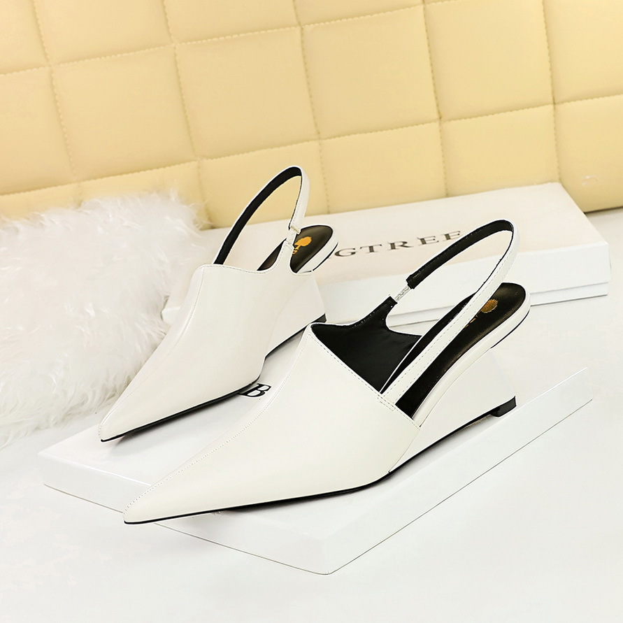 Closed toe shoes hollow back strap sandals high heels 14