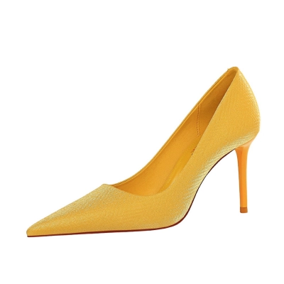 Solid color simple shoes 6 01