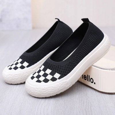 Checkerboard Knit Slip‑On Platform Shoes 02