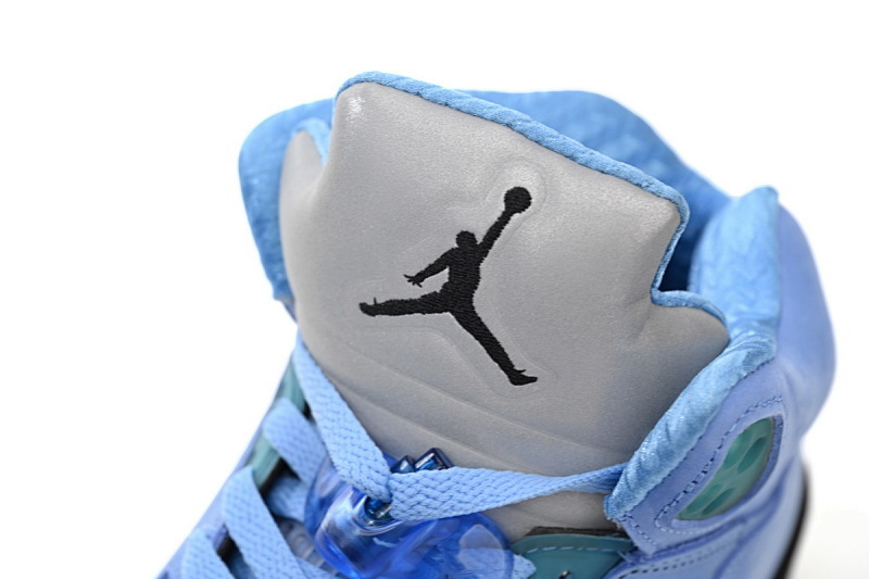 DV1310-401 Air Jordan 5 UNC
