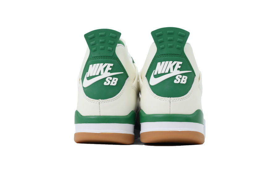 Nike SB x Air Jordan 4 “Pine Green”Calaite DR5415-103 