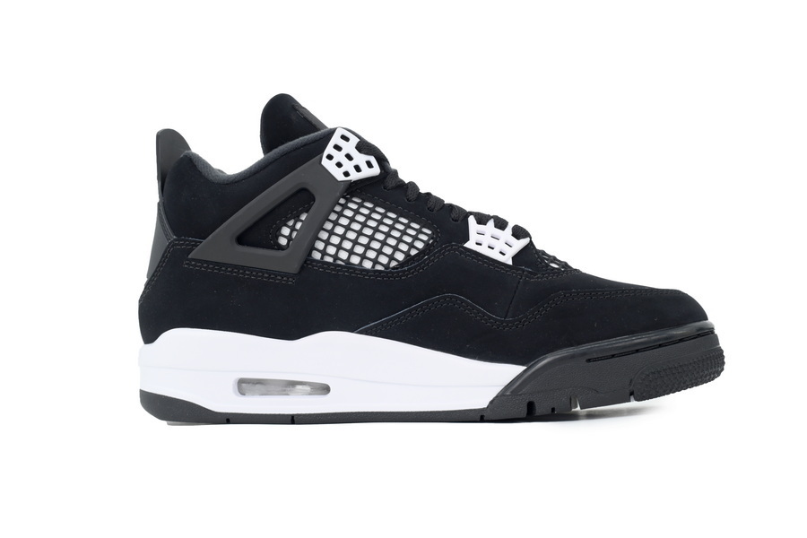 Air Jordan 4 Retro “White Thunder” FQ8138-001