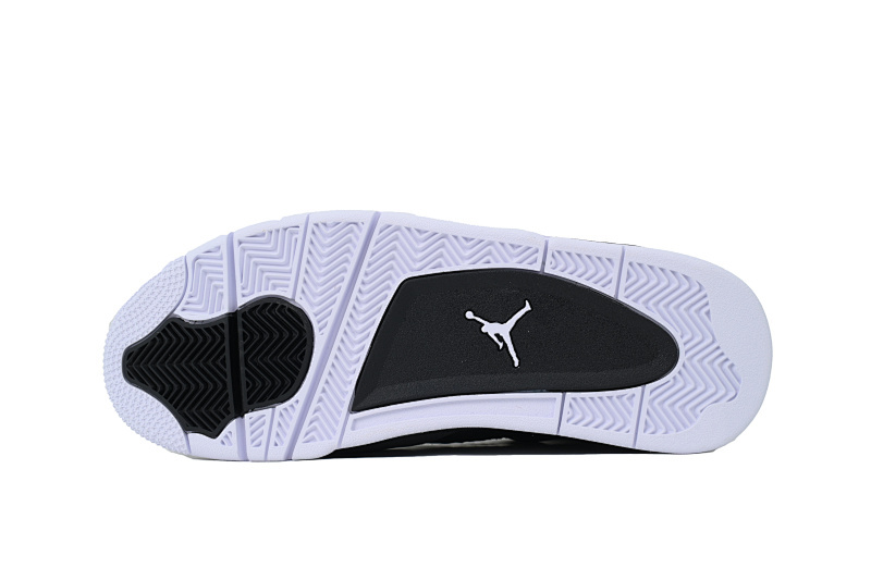 FQ8138-002 Air Jordan 4 Fear