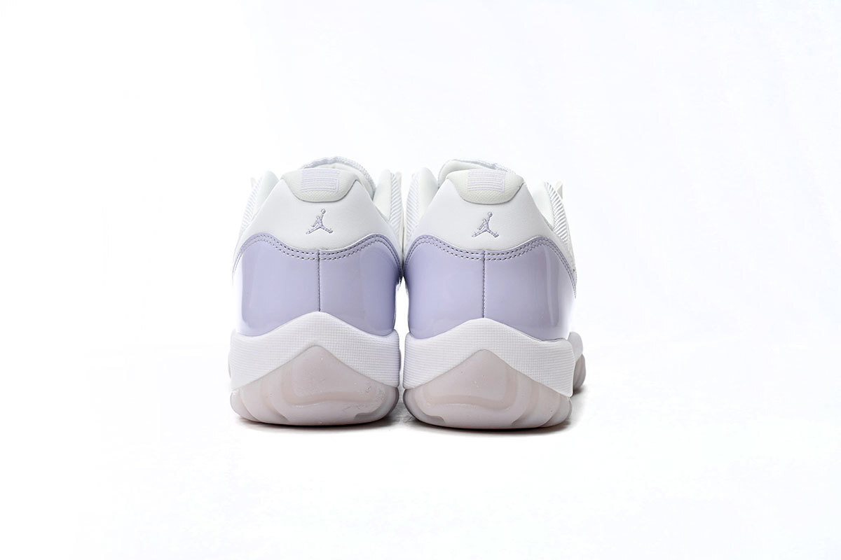  AH7860-101 Air Jordan 11 Low “Pure Violet”