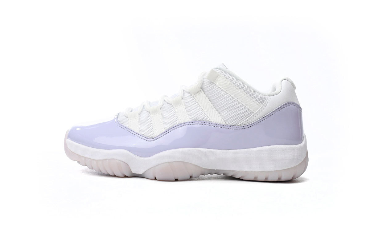  AH7860-101 Air Jordan 11 Low “Pure Violet”