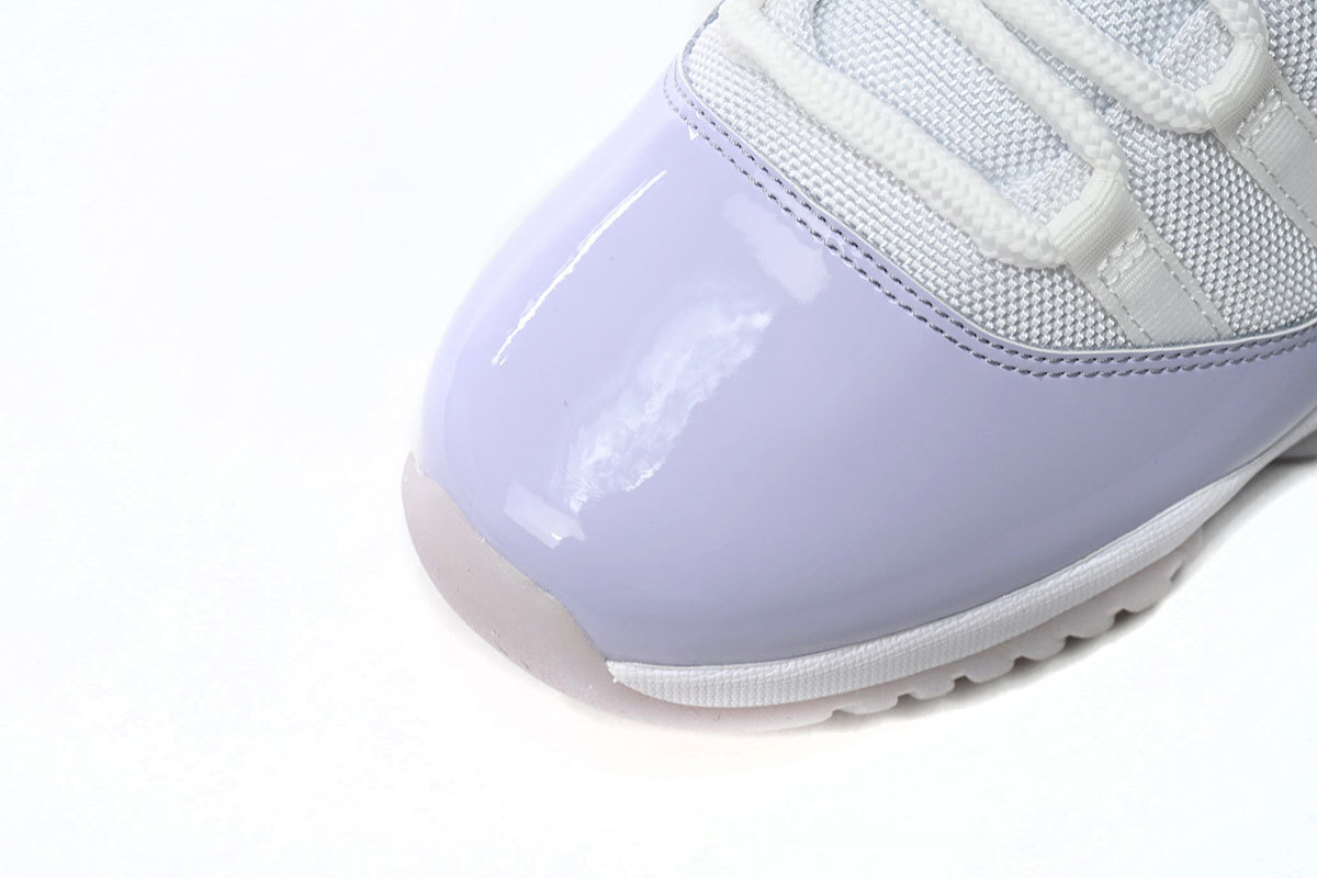  AH7860-101 Air Jordan 11 Low “Pure Violet”